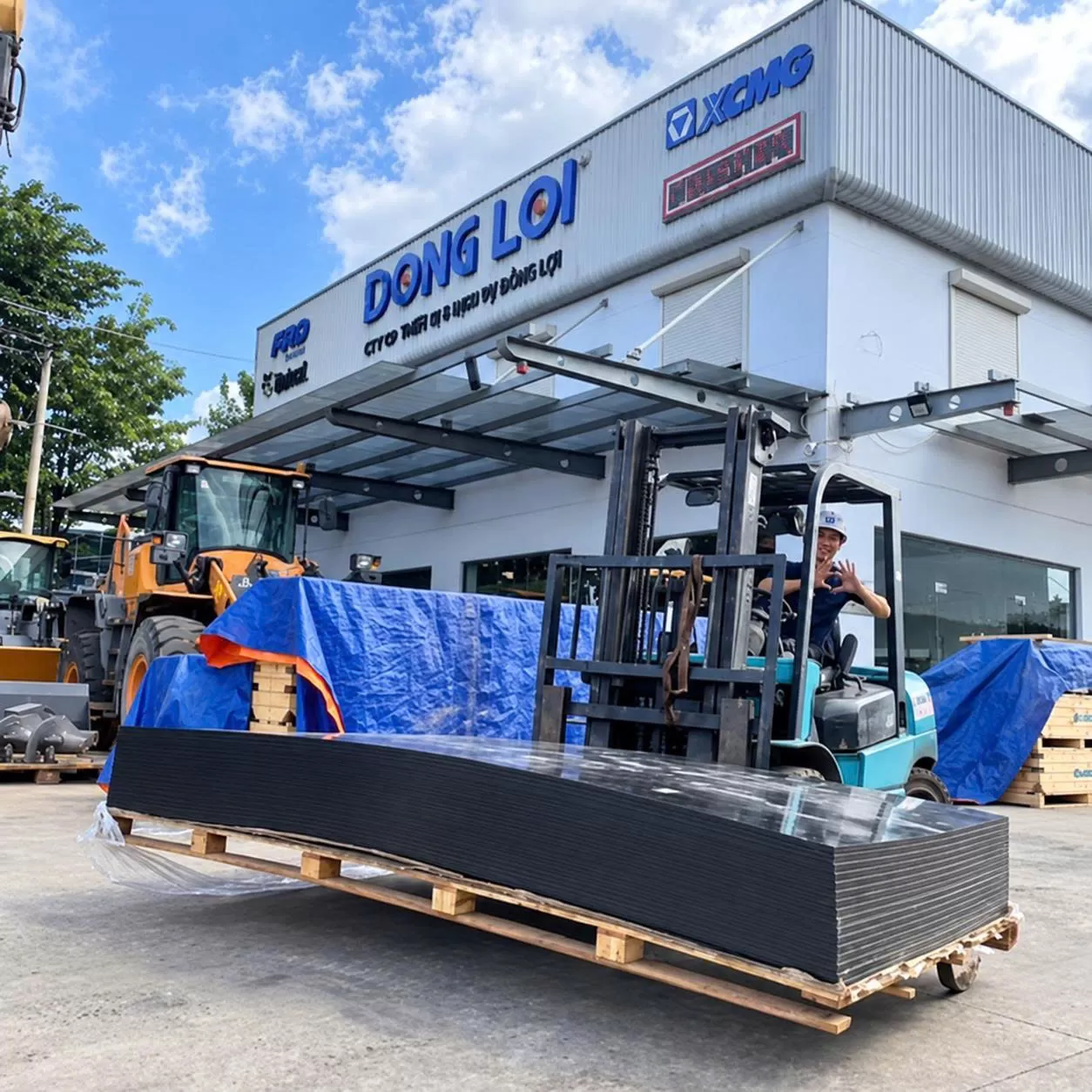 Tấm nhựa PVC Trung Quốc