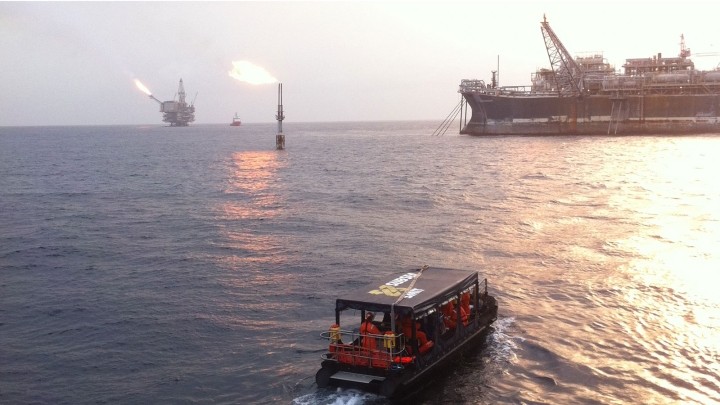 Ứng Dụng Máy Hàn Đùn Leister Sản Xuất Tàu Thuyền Bằng Vật Liệu HDPE