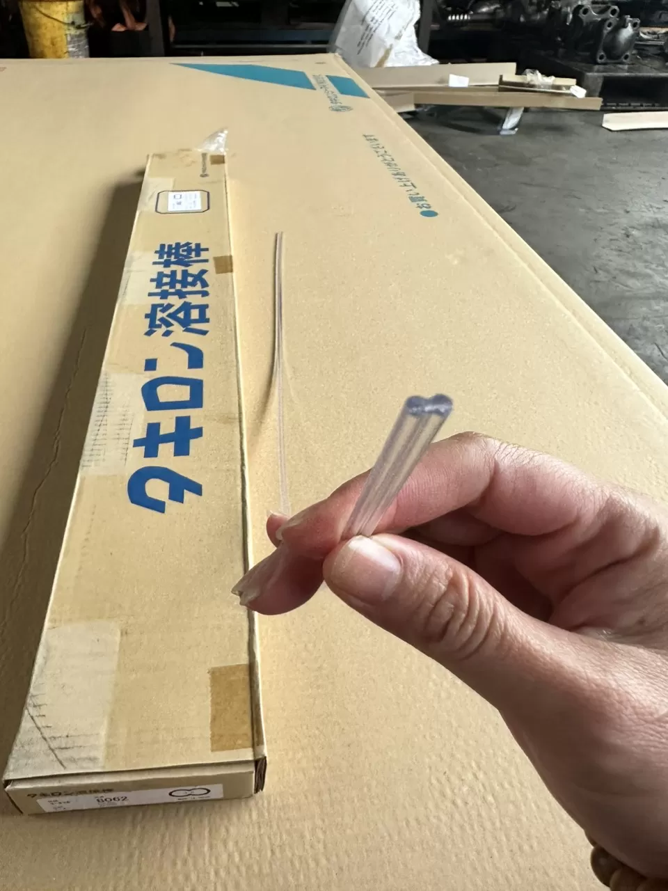 Tại Sao Vật Liệu Takiron Nhật Bản Là Lựa Chọn Hàng Đầu Trong Nhà Máy Điện Tử – Bán Dẫn?