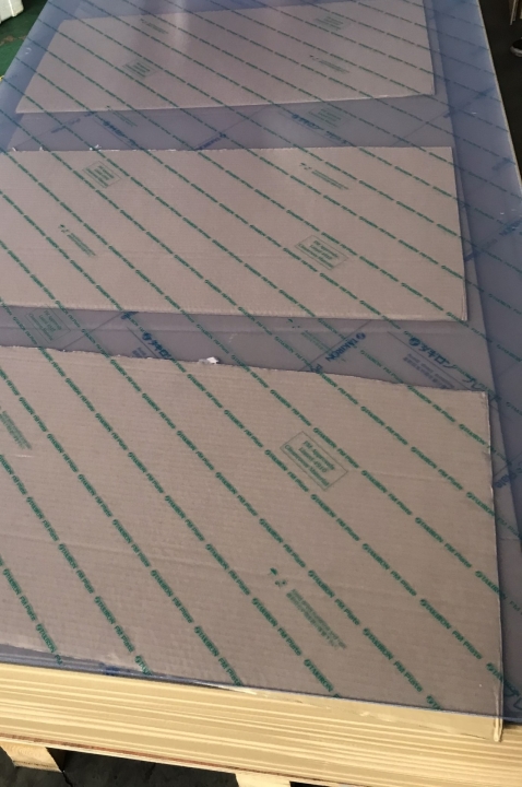 Tấm nhựa PVC FM 4910 Takiron – Vật liệu chống tĩnh điện, an toàn tối ưu cho ngành điện tử và bán dẫn